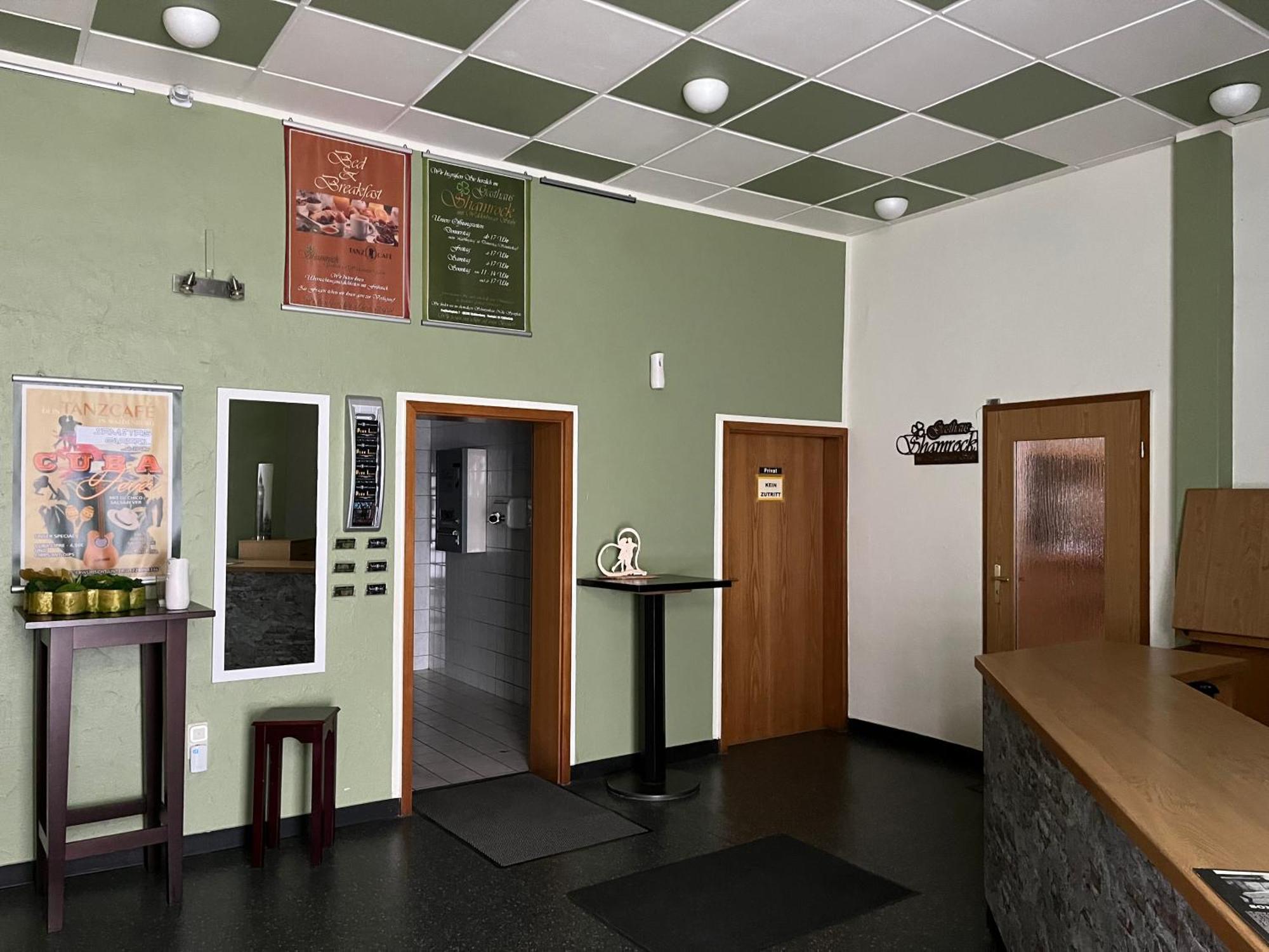 Pension Gasthaus Schuetzenhaus Waldenburg  المظهر الخارجي الصورة